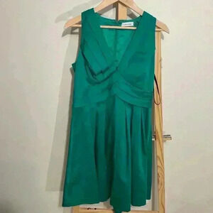 Calvin Klein V-neck,Green dress,tank dress zip up, above knee size 10